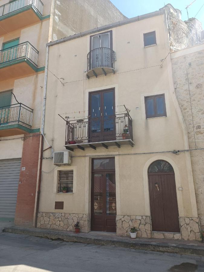 A San Pasquale Couette-café